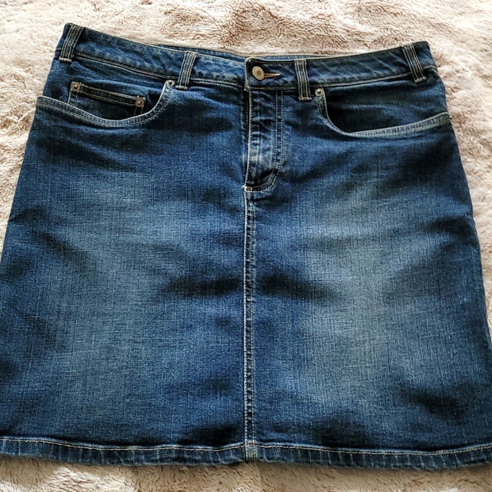 Women's Life is Good denim skirt size 6